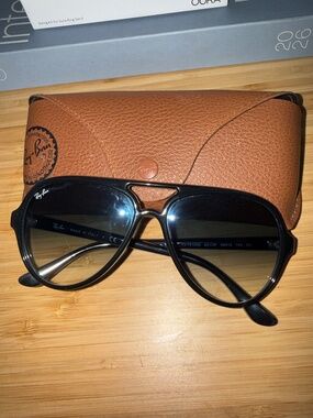 Ray-Ban 4125 - Cats 5000 Sunglasses in Black with Clear Gradient Blue Lenses